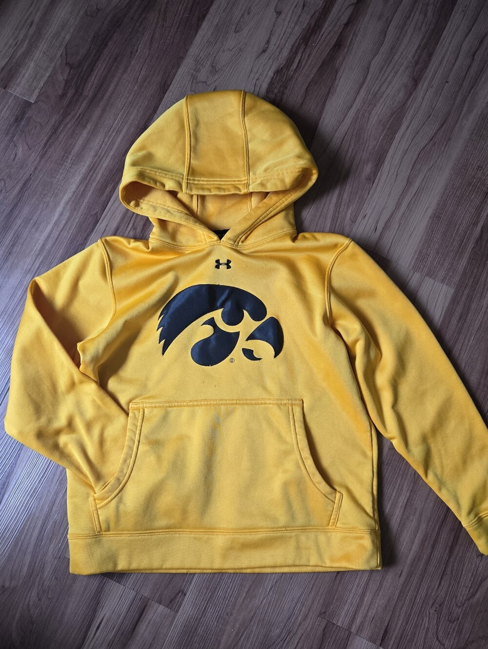 Iowa Hawkeye Youth Small Gold Under Armour Pullover Hoodie GUC